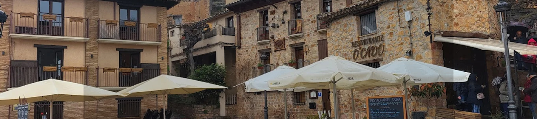 Mesas de la terraza de Restaurante Ocado